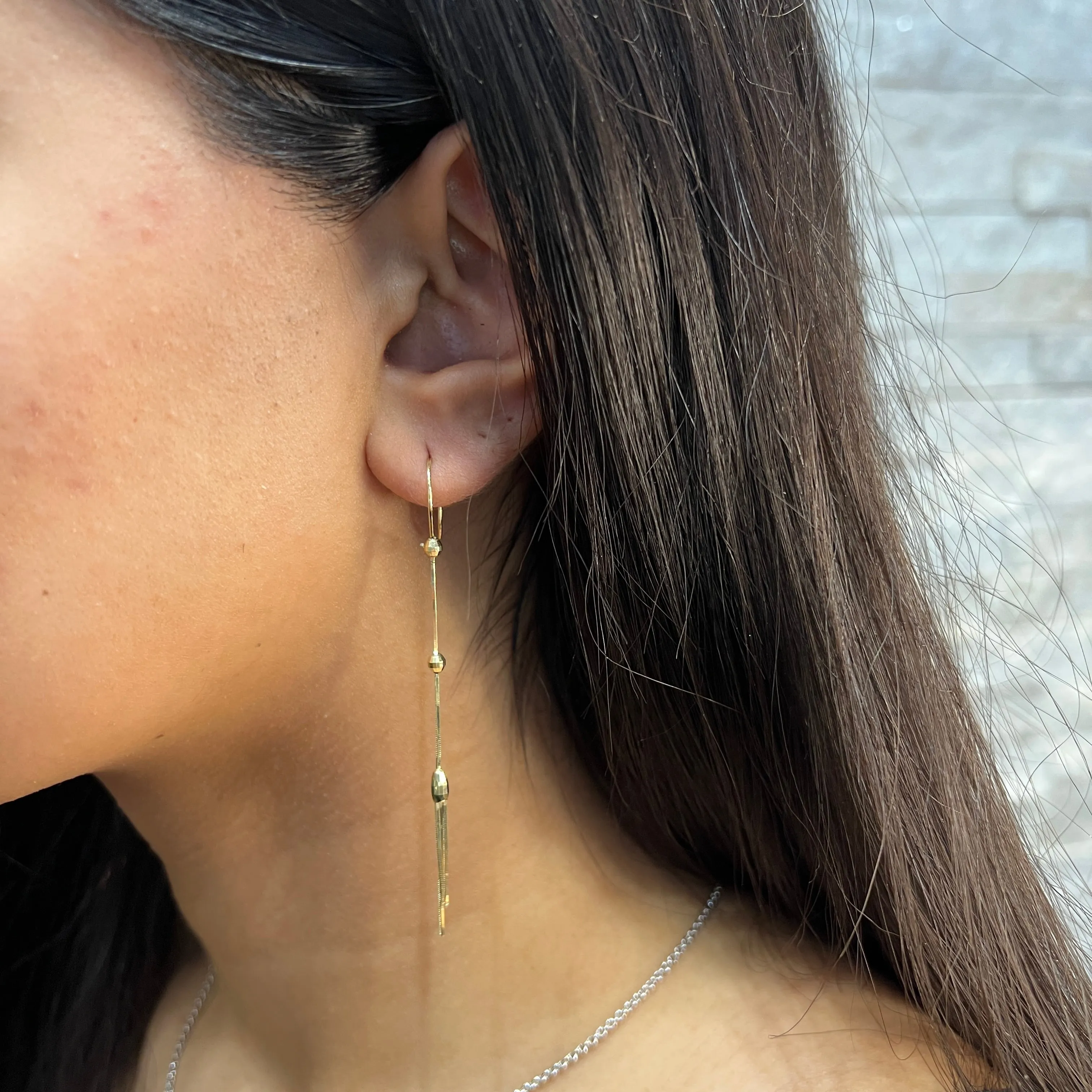 10K White Gold Dangle Earrings