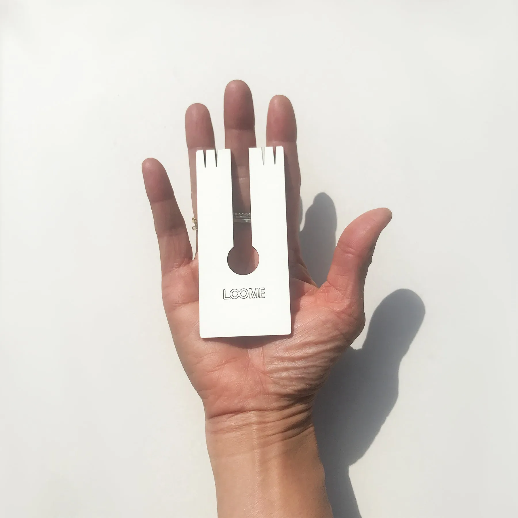 4-IN-1 TOOL: Paper Model