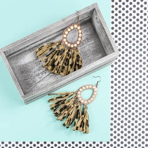 73968 - Turquoise Tassel Earrings