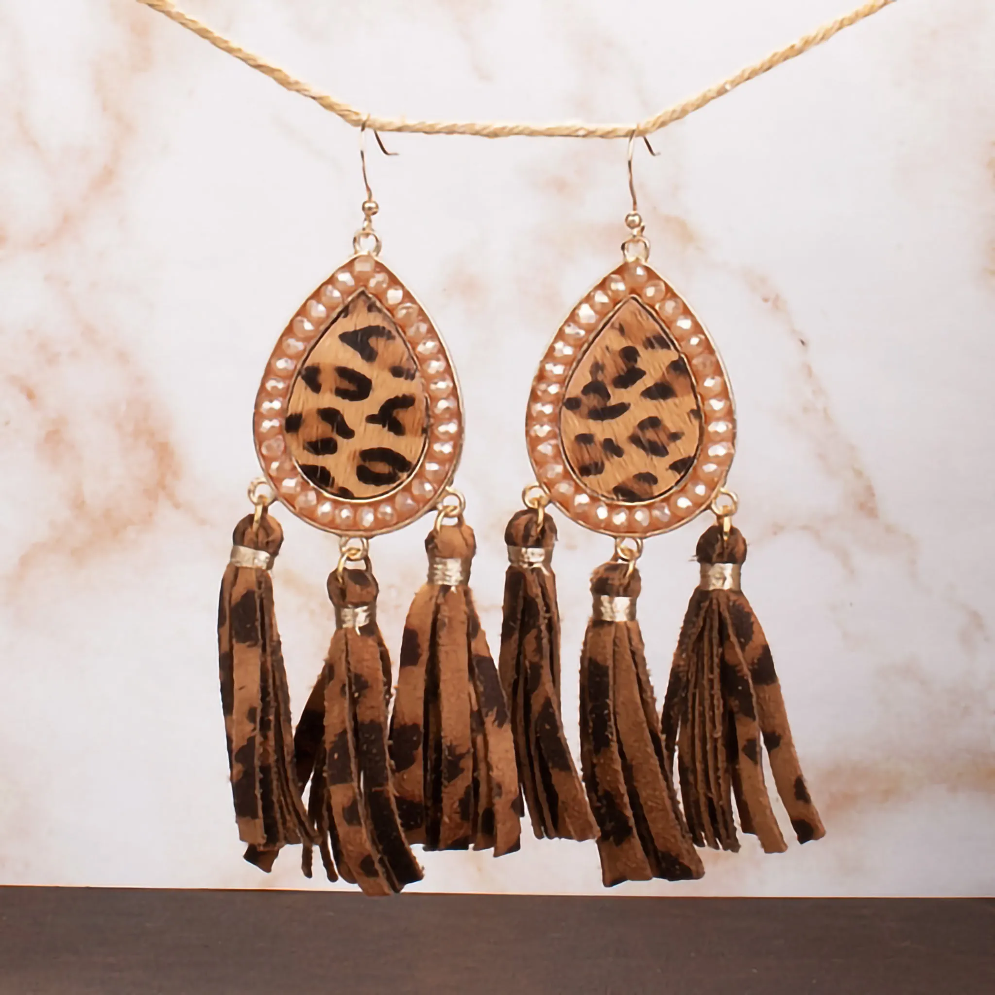 73999 - Animal Hide Tassel Earrings - Leopard