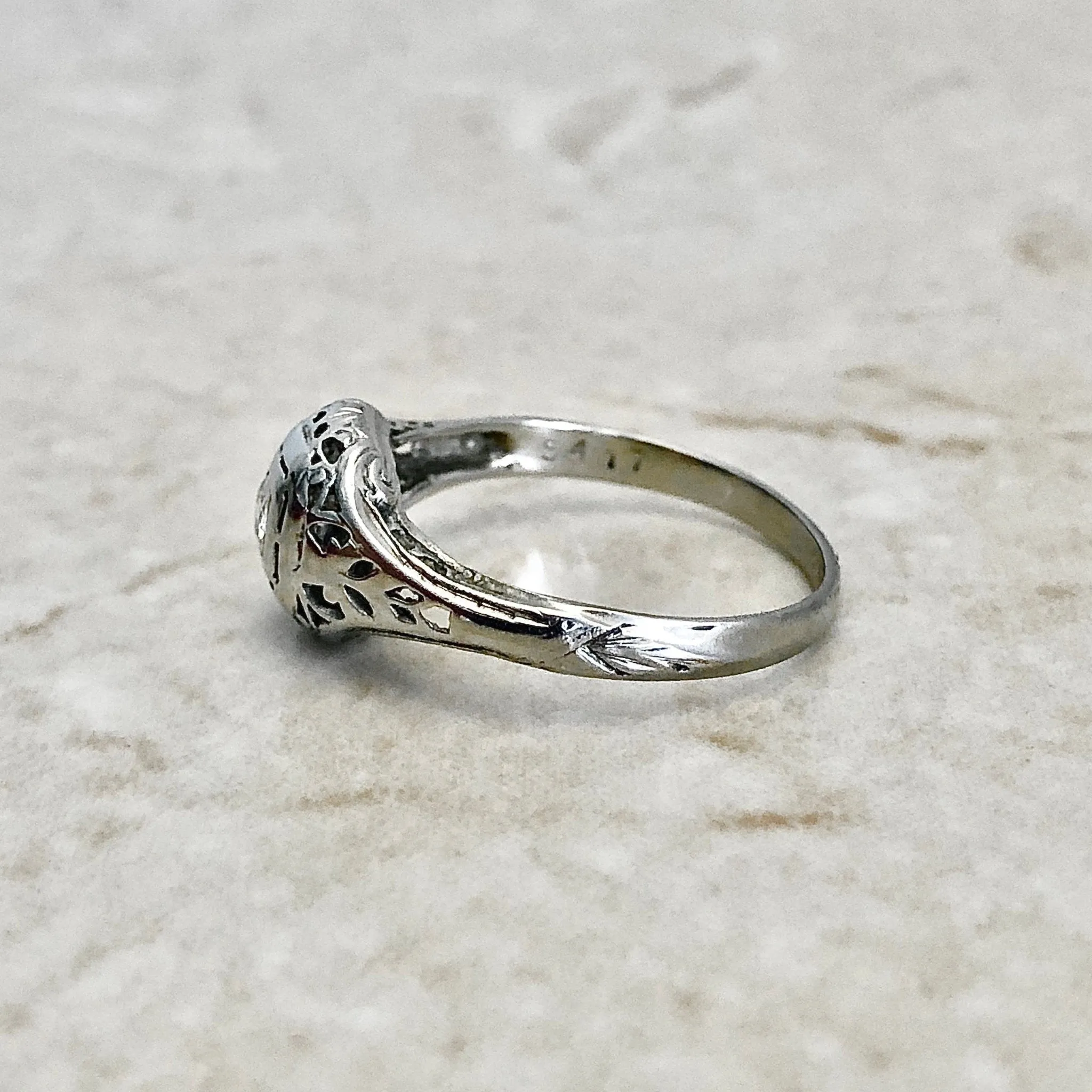 Antique Art Deco 18 Karat White Gold Diamond Solitaire Engagement Ring
