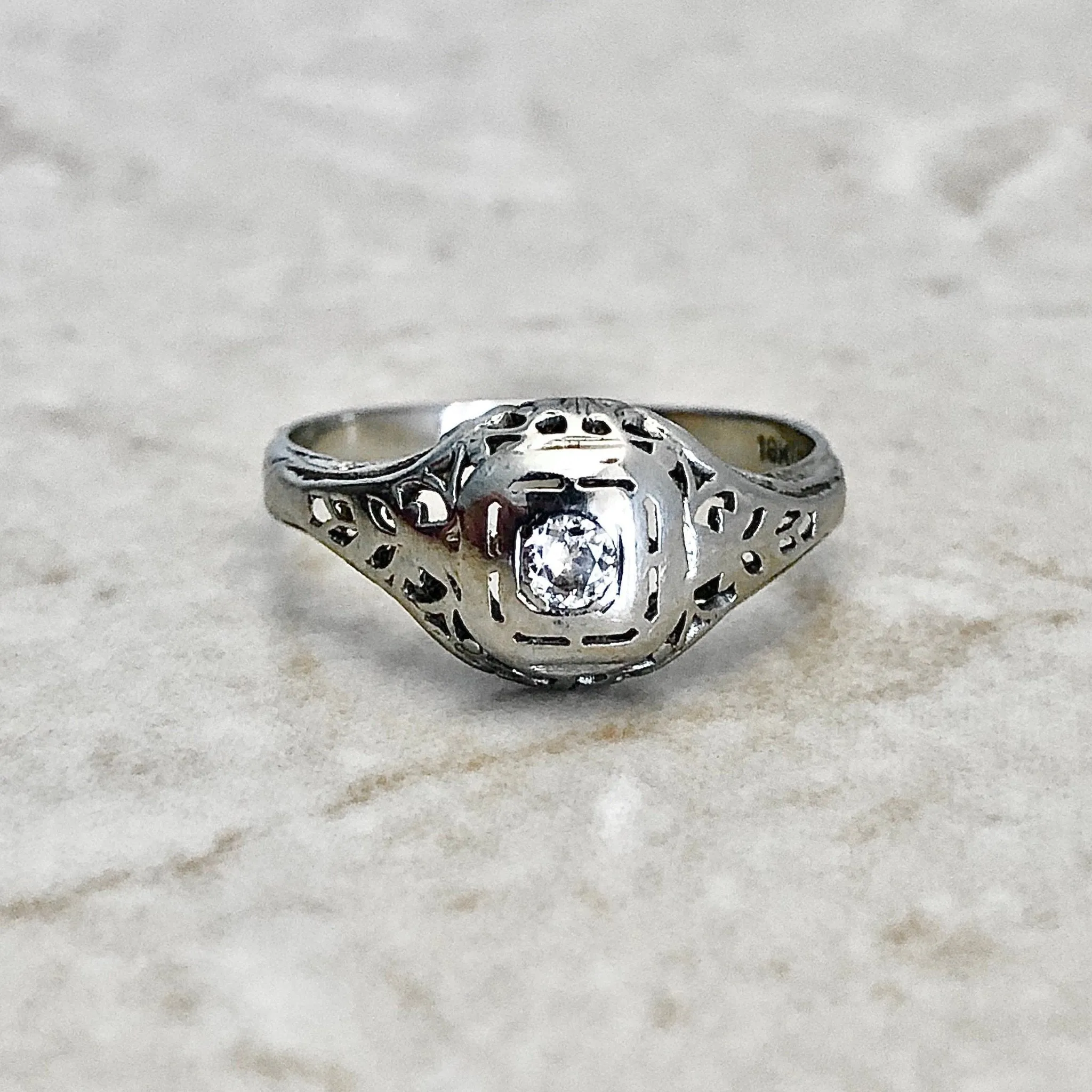 Antique Art Deco 18 Karat White Gold Diamond Solitaire Engagement Ring