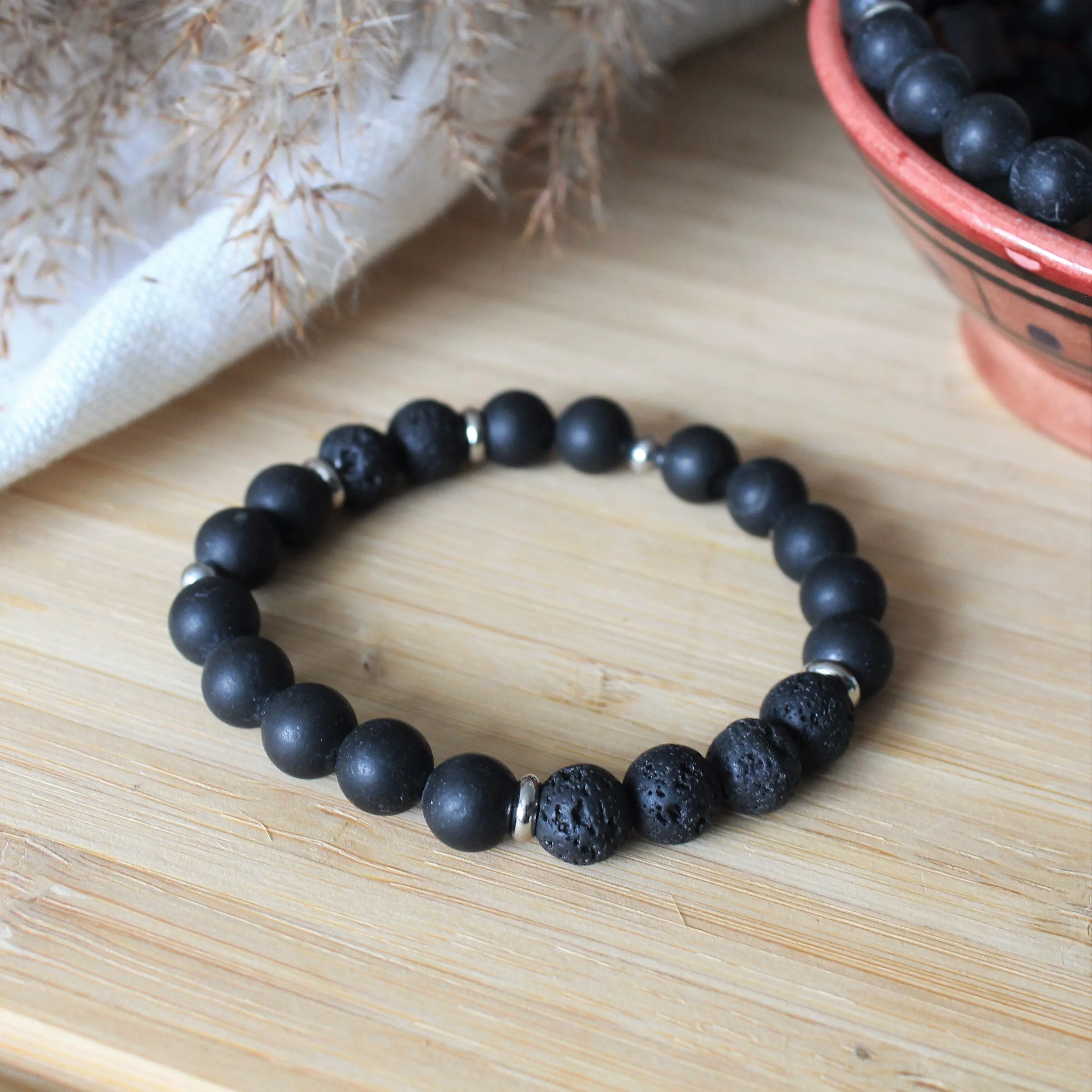 Bracelet onyx, diffuseur d'huiles essentielles pour femmes et hommes en pierres de lave noire et onyx et acier inoxydable
