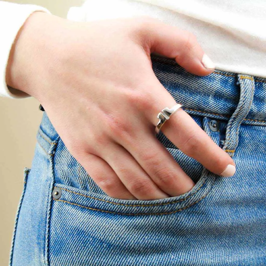 Crown Ring Even - Storytelling Jewelry