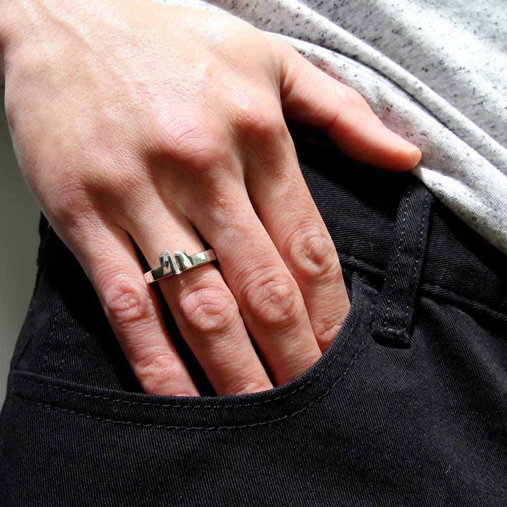 Crown Ring Uneven - Storytelling Jewelry