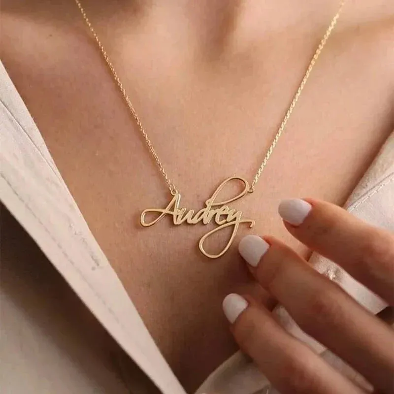 Custom Name Necklace | Super Gift Online - Personalized Jewelry for Every Occasion