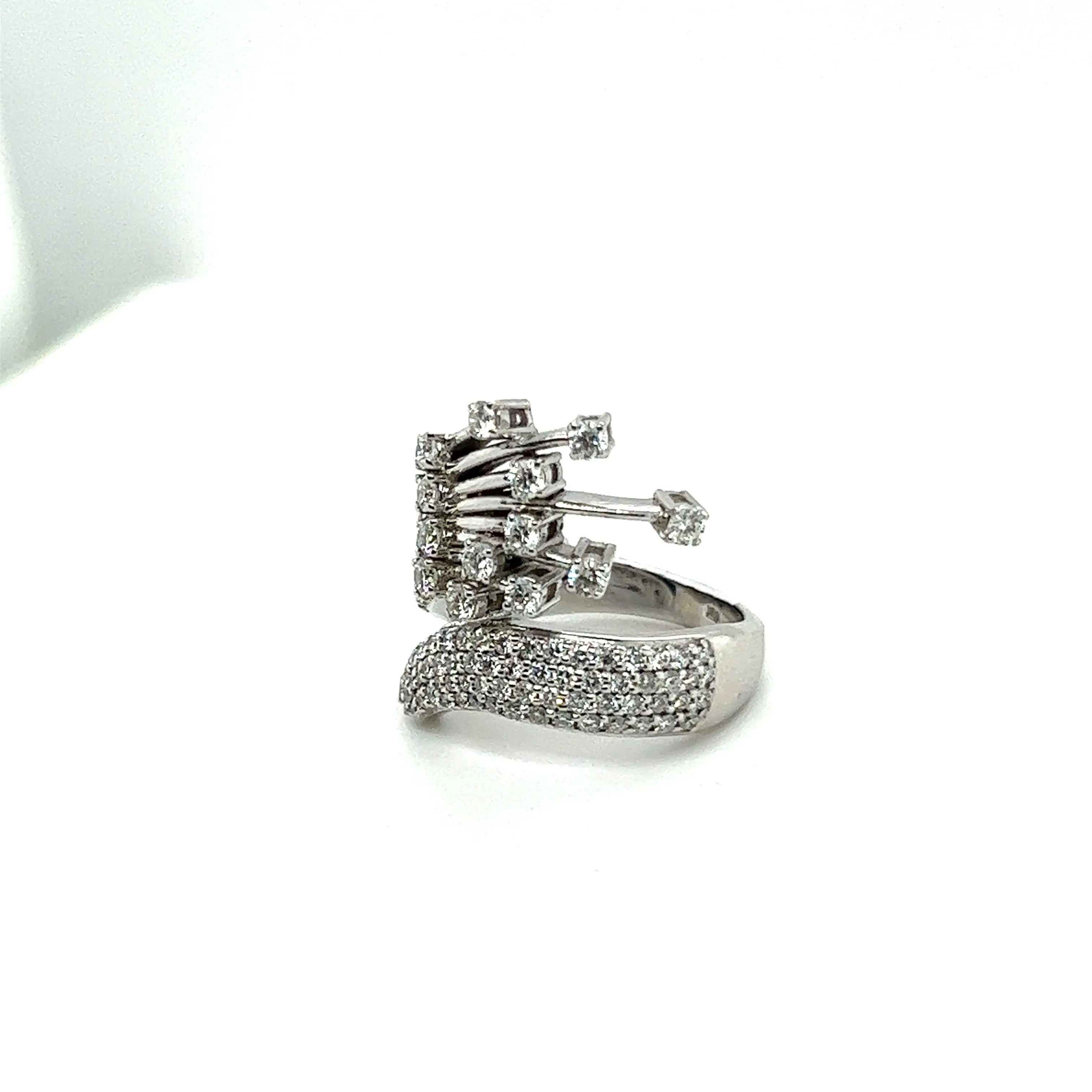 Diamond White Gold Melody Ring