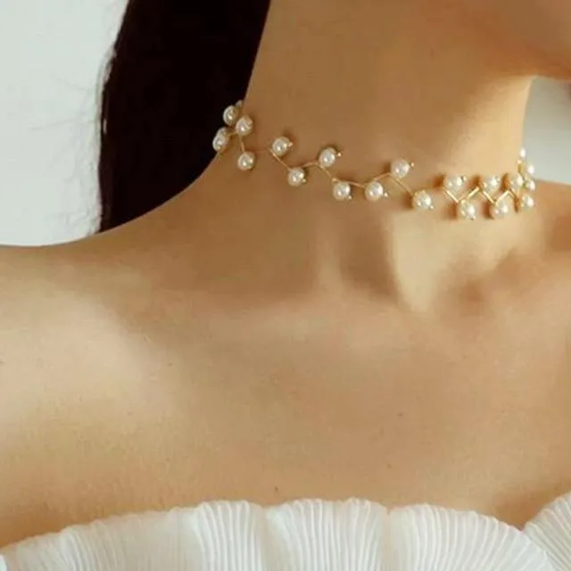 Elegant Flower Pearl Choker Necklace