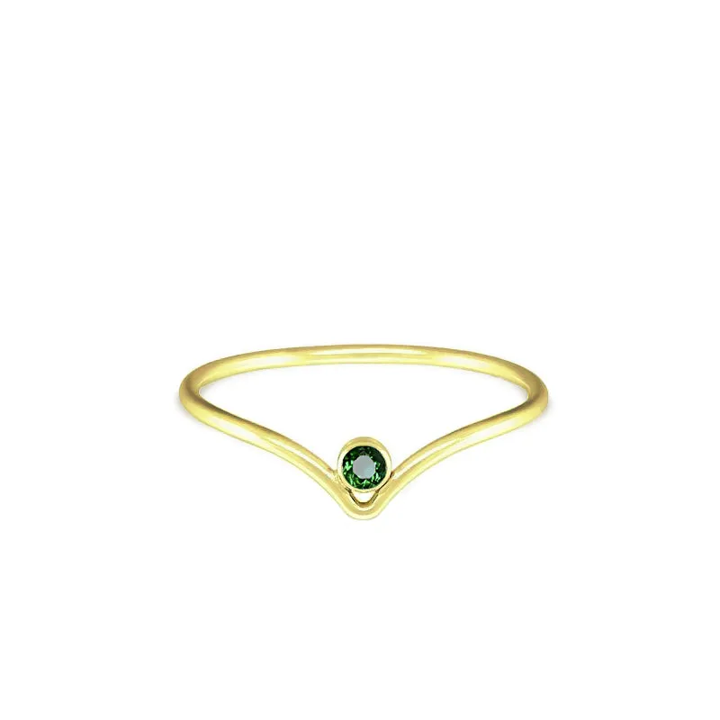 Emerald Ring in 925 Silver Chevron Band Birthstone Jewelry