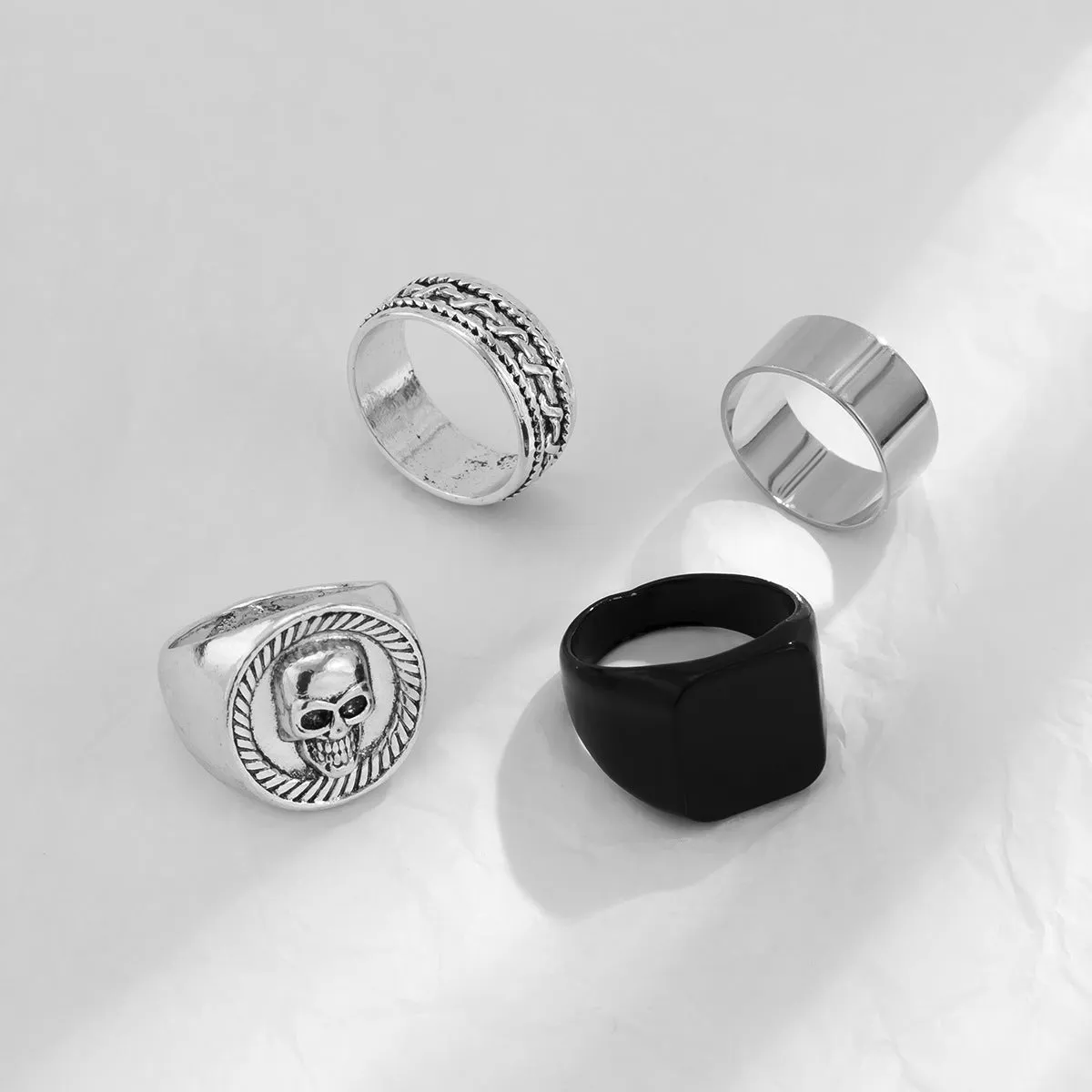 Fashion Simple Skull Design Versatile Ring