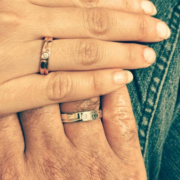 Gold Couple His & Her Wedding Band Ring Set | Bride Groom Wedding Bands