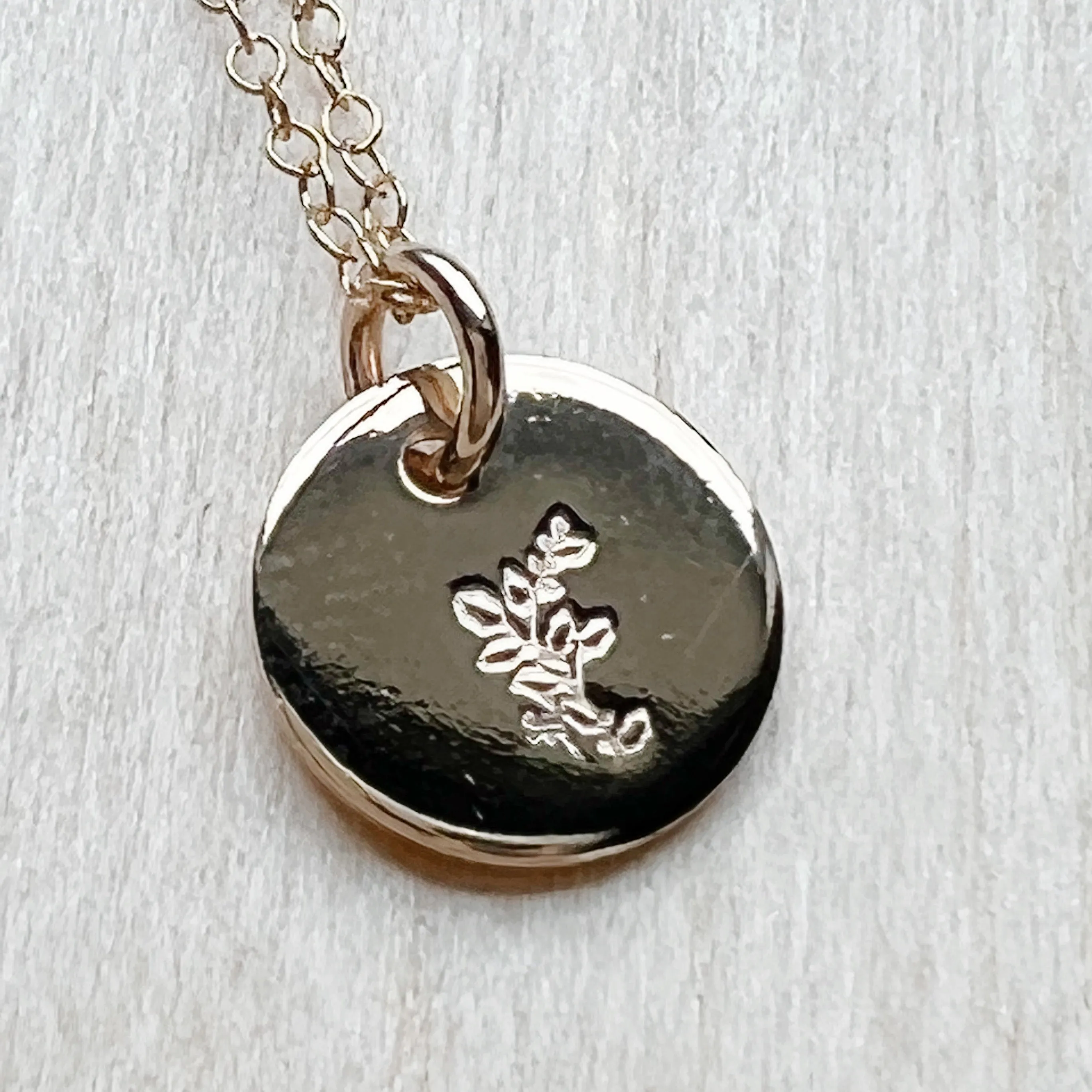 Holly | December Birth Month Flower Necklace