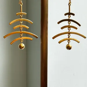 Large Arcs with Ball Dangle Earrings - EJ2233