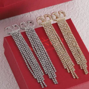 Luxury V letter tassel earrings