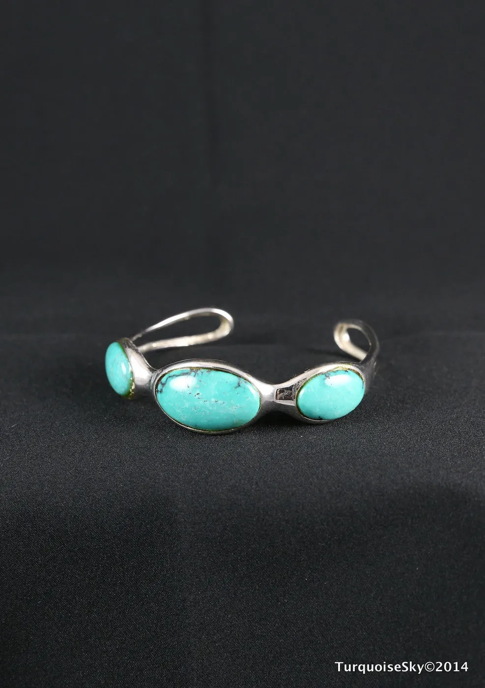 Natural turquoise sterling silver bracelet
