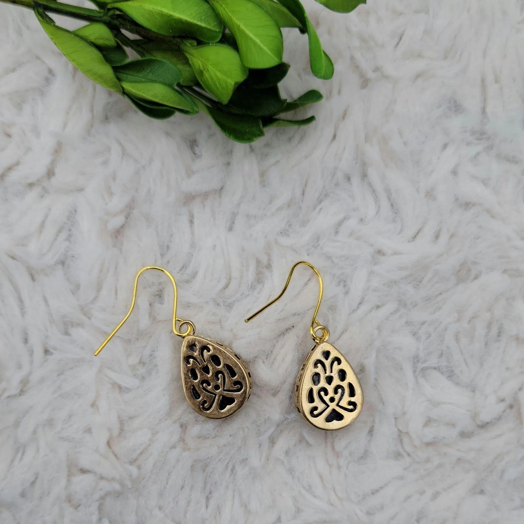 NEW Blue Druzy Gold Color Dangle Drop Earrings - 1.25 Inches Long