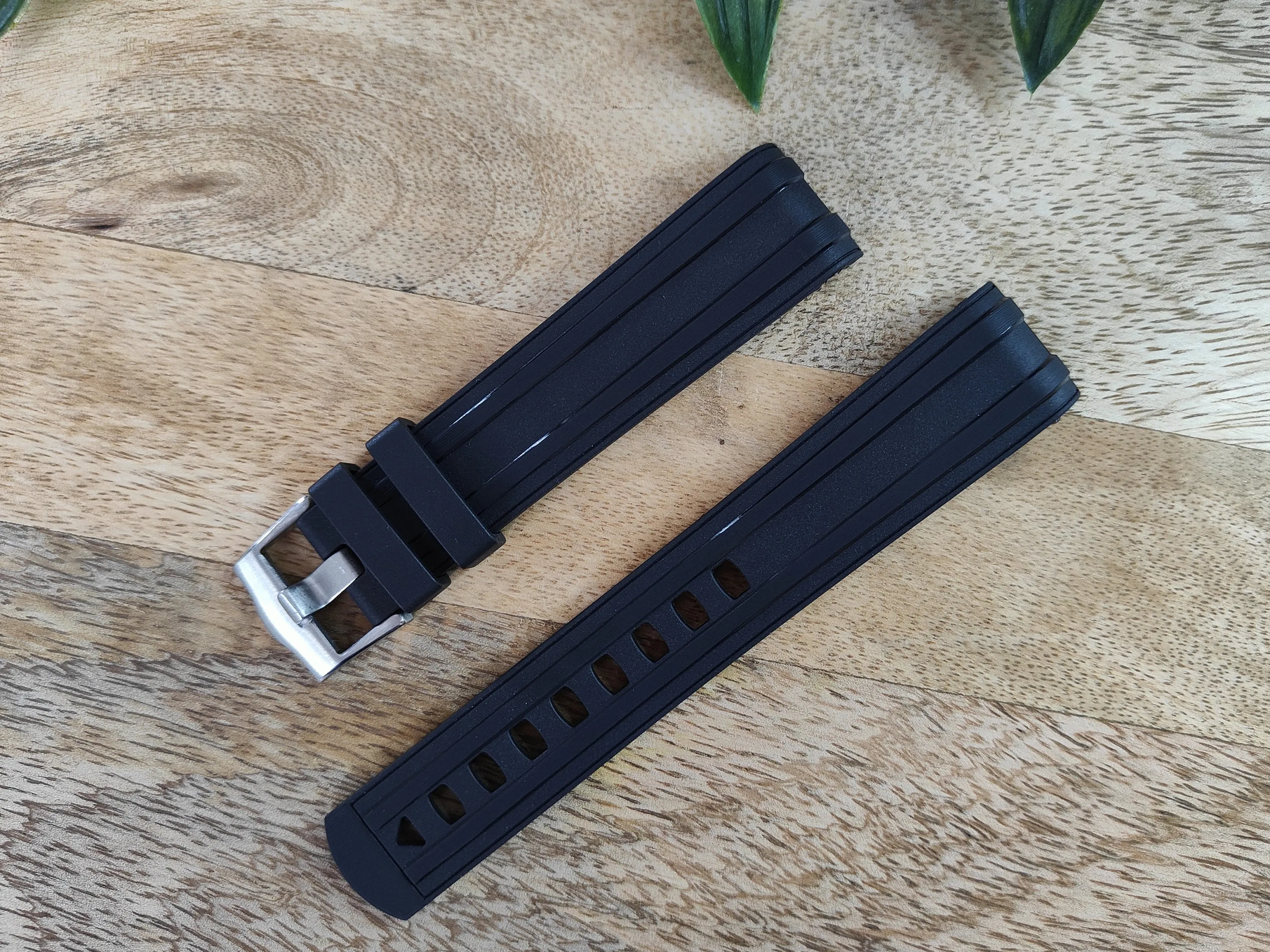 Omega Moonswatch Swatch Speedmaster Strap (20mm) Curved End Links Black Rubber Strap - Strap only