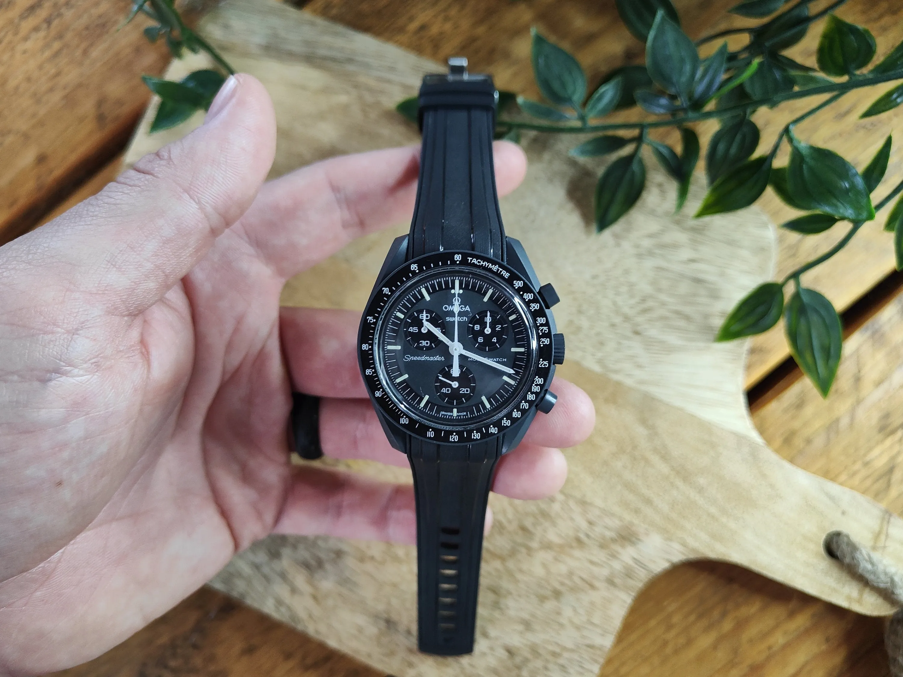 Omega Moonswatch Swatch Speedmaster Strap (20mm) Curved End Links Black Rubber Strap - Strap only