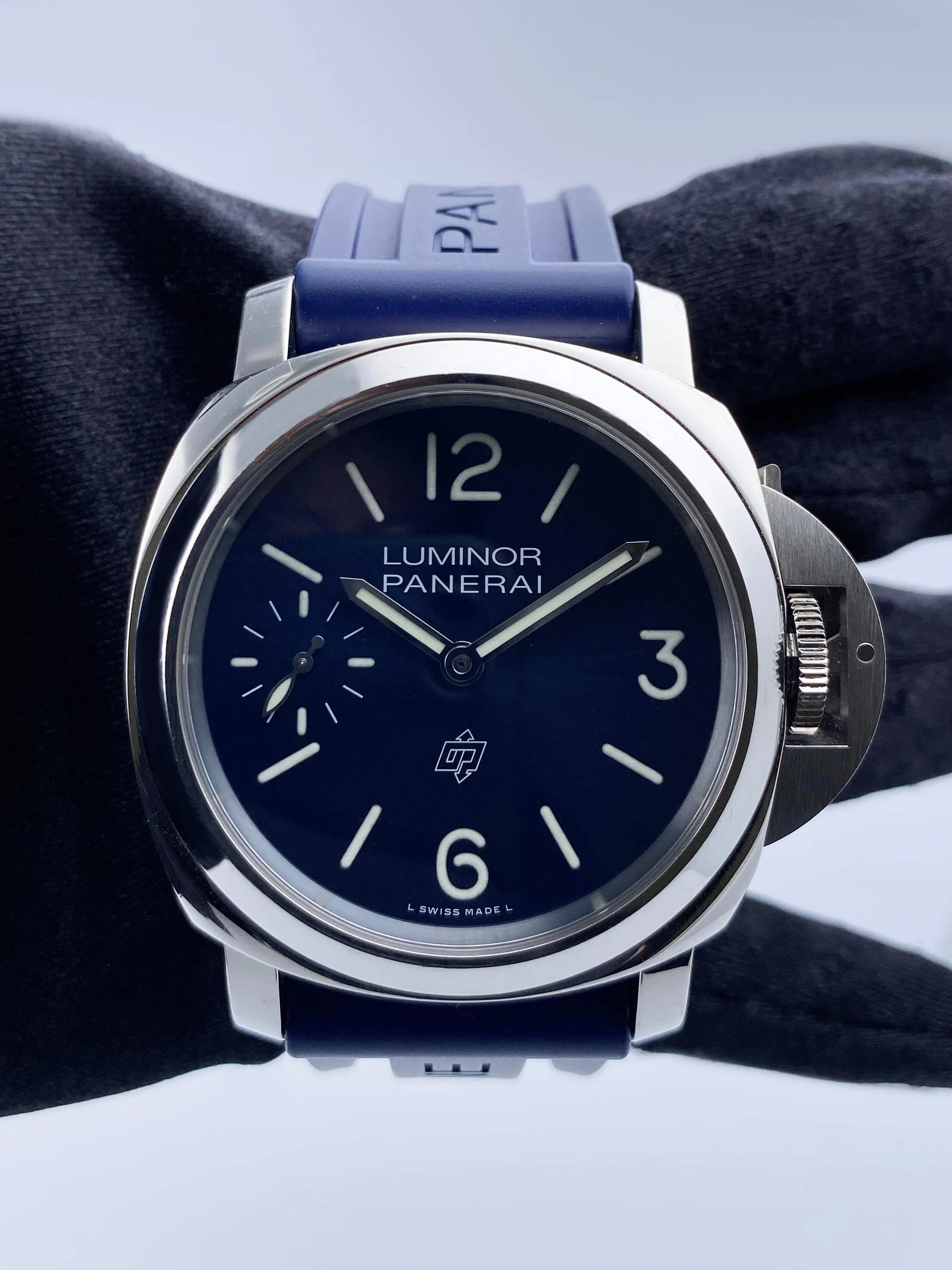 Panerai Luminor Blu Mare PAM01085 Blue Dial Mens Watch Box Papers