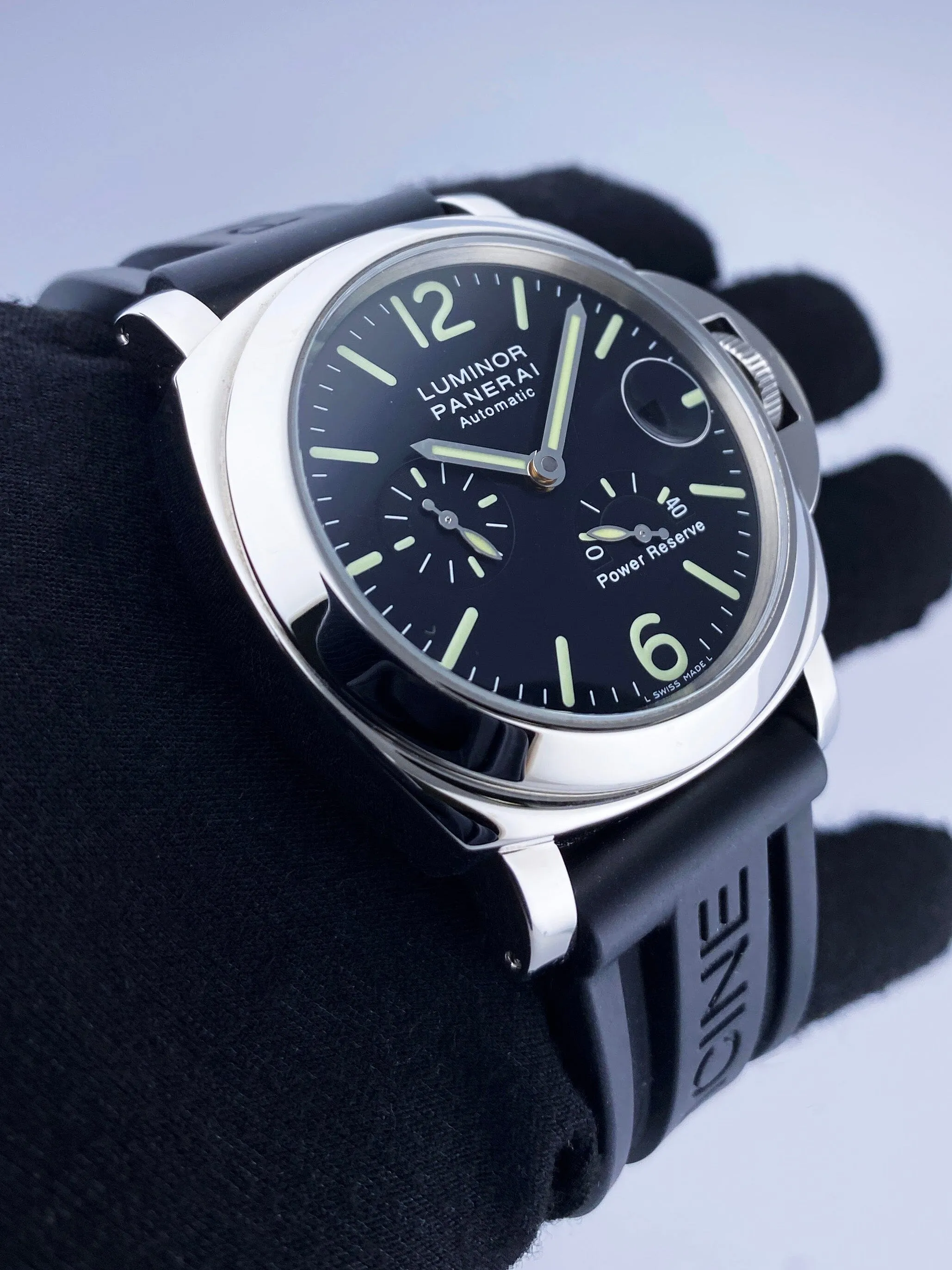 Panerai Luminor Power Reserve PAM00090 Mens Watch Box Papers
