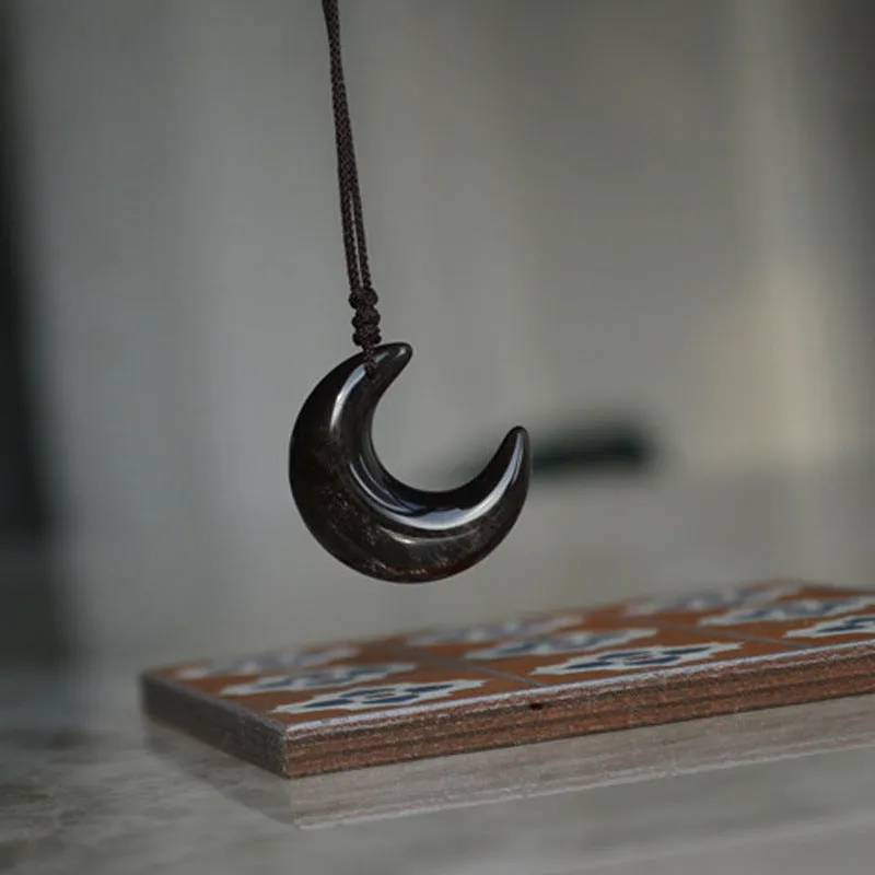 Pearlescent Moon Black & White Chain Necklace
