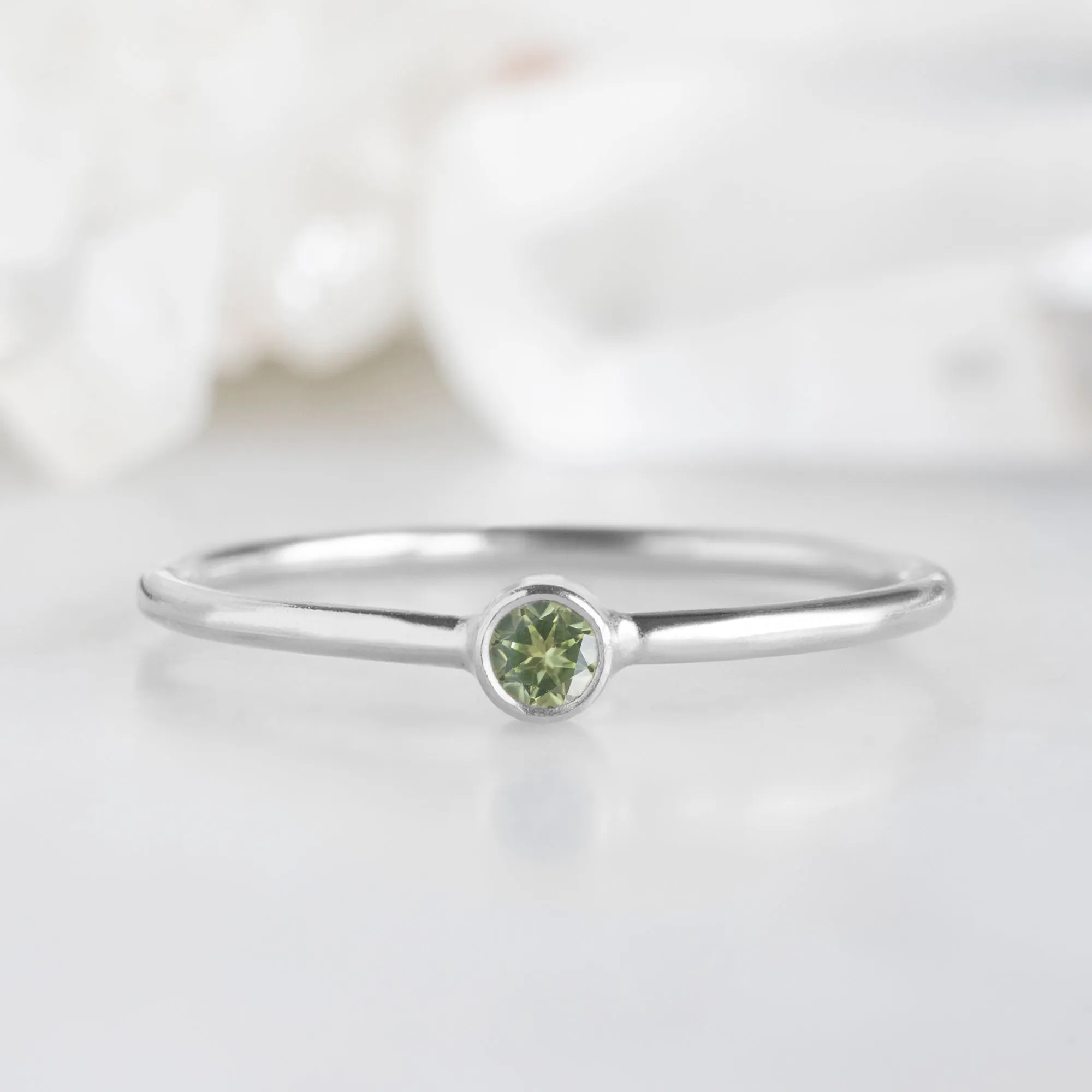 Peridot Birthstone Stacking Ring | 10K White Gold