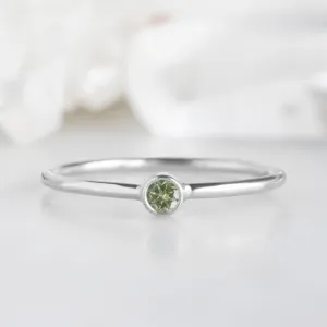 Peridot Birthstone Stacking Ring | 10K White Gold