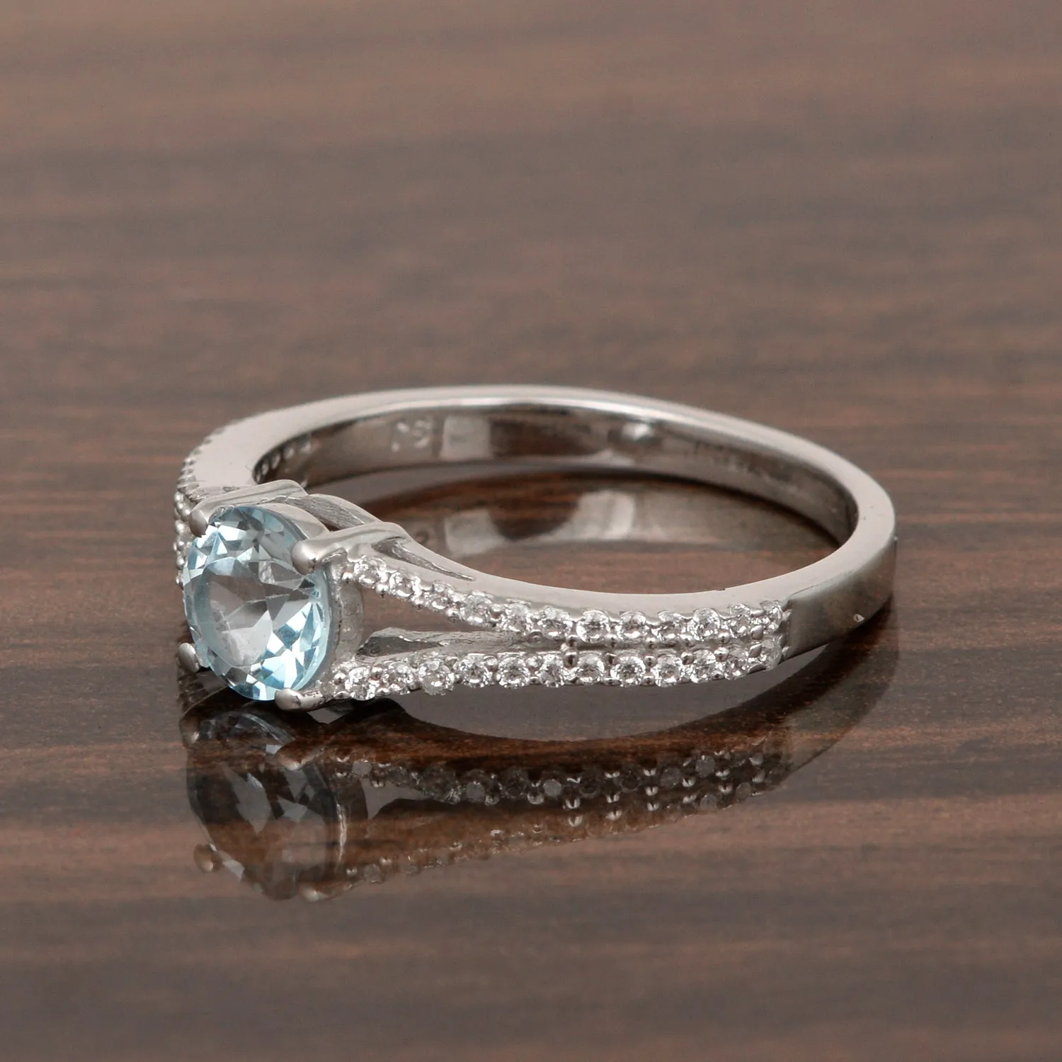 Round 0.85 Ctw Blue Topaz Birthstone 925 Sterling Silver Cluster Women Ring