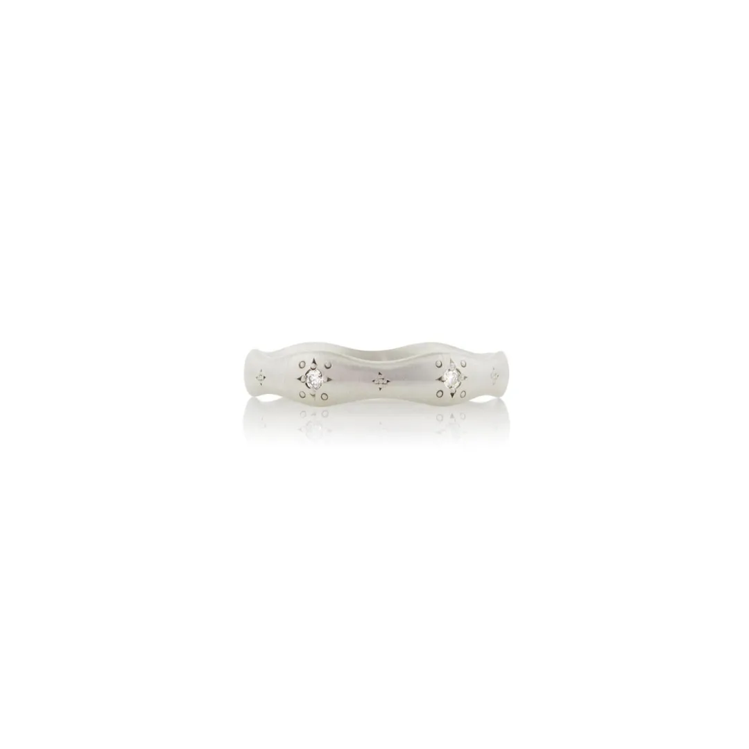 Silver Etched Wavy Diamond Band