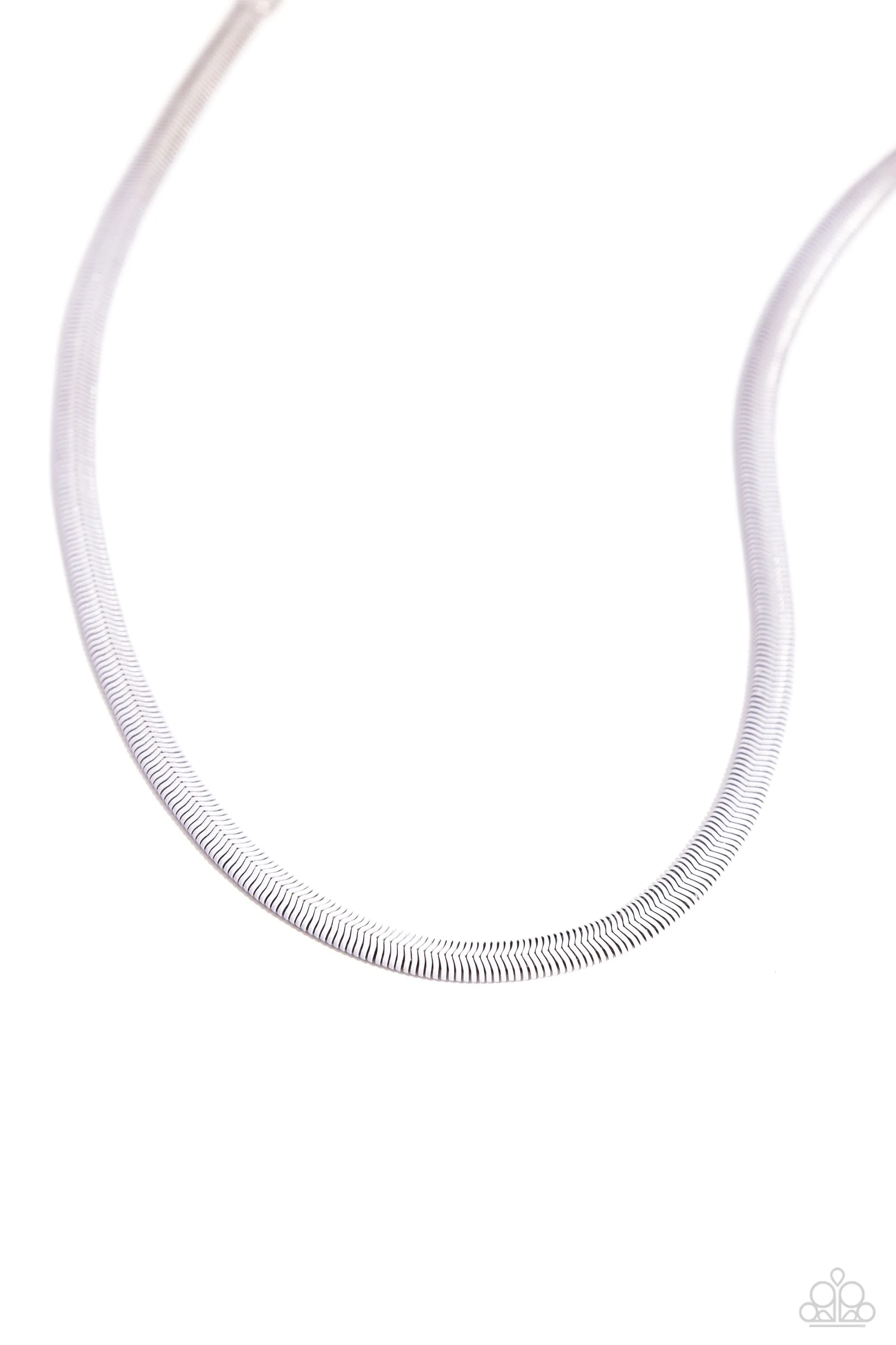 Spray Paint Sass - White - Ombre Painted Snake Chain Paparazzi Short Necklace