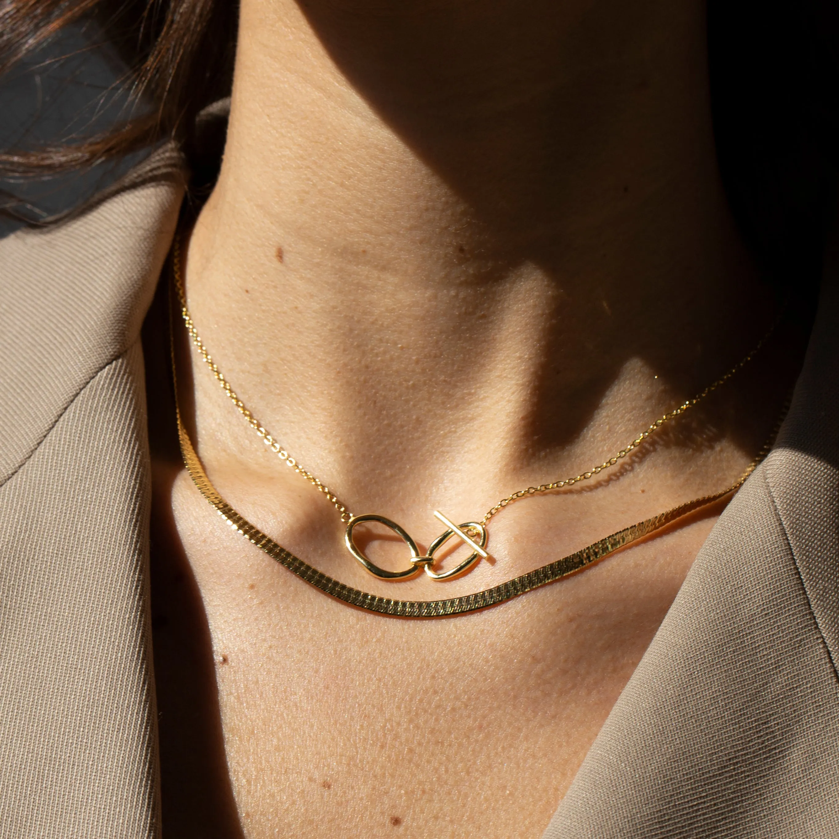 THE SIA TOGGLE NECKLACE