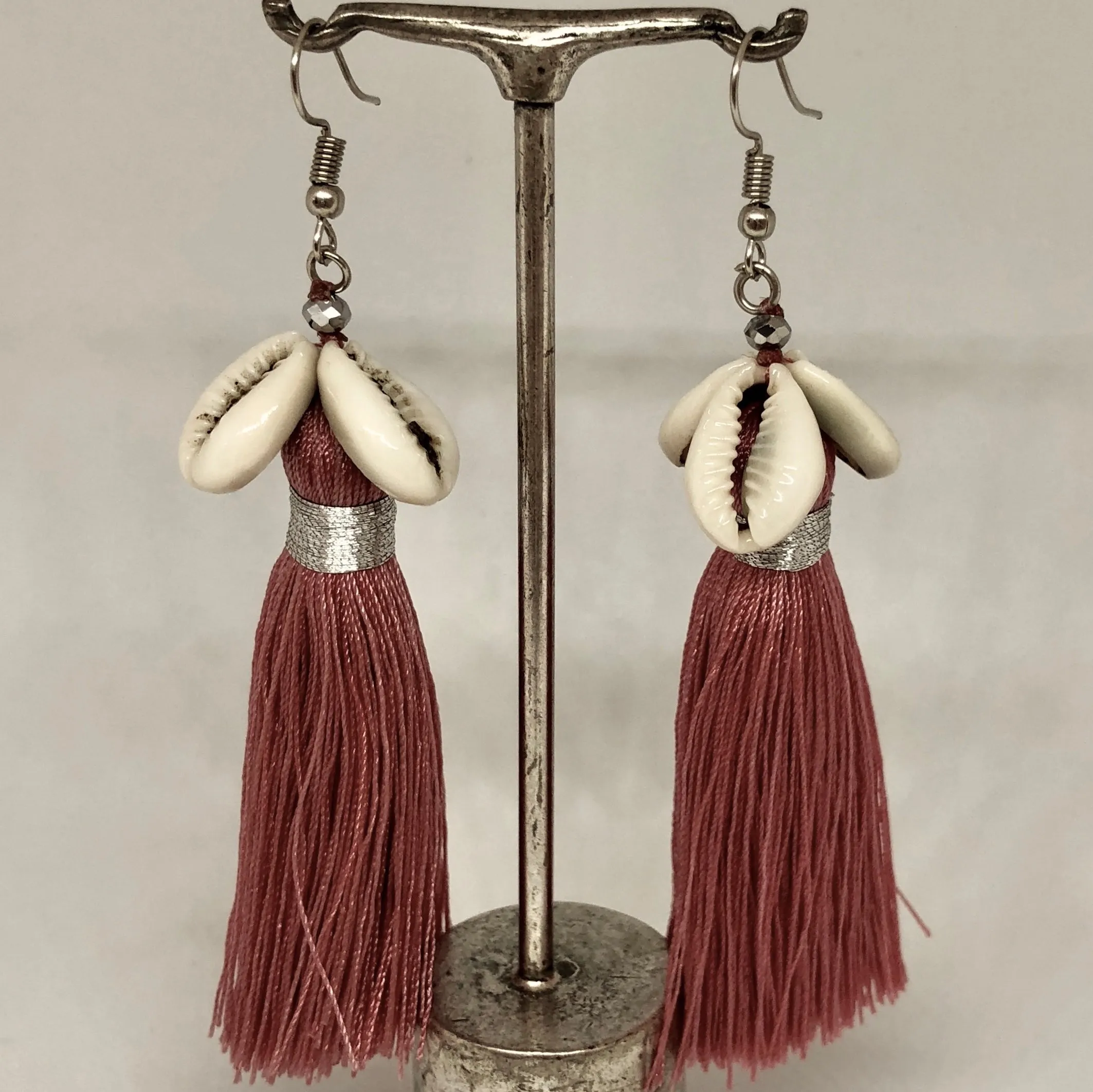 TM. Shell Tassel Earrings