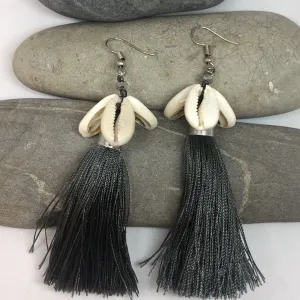 TM. Shell Tassel Earrings