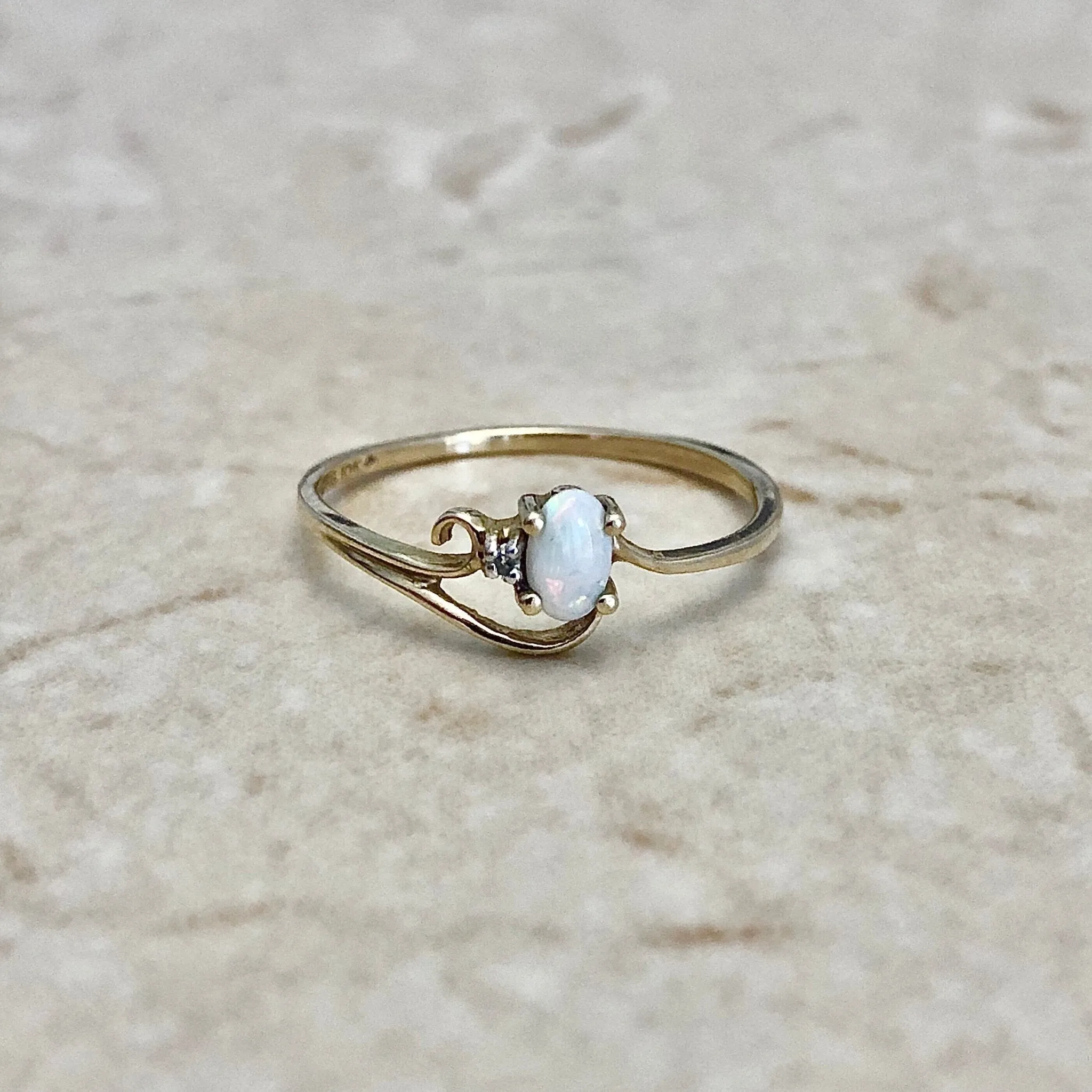 Vintage 10 Karat Yellow Gold Natural Opal & Diamond Solitaire Ring
