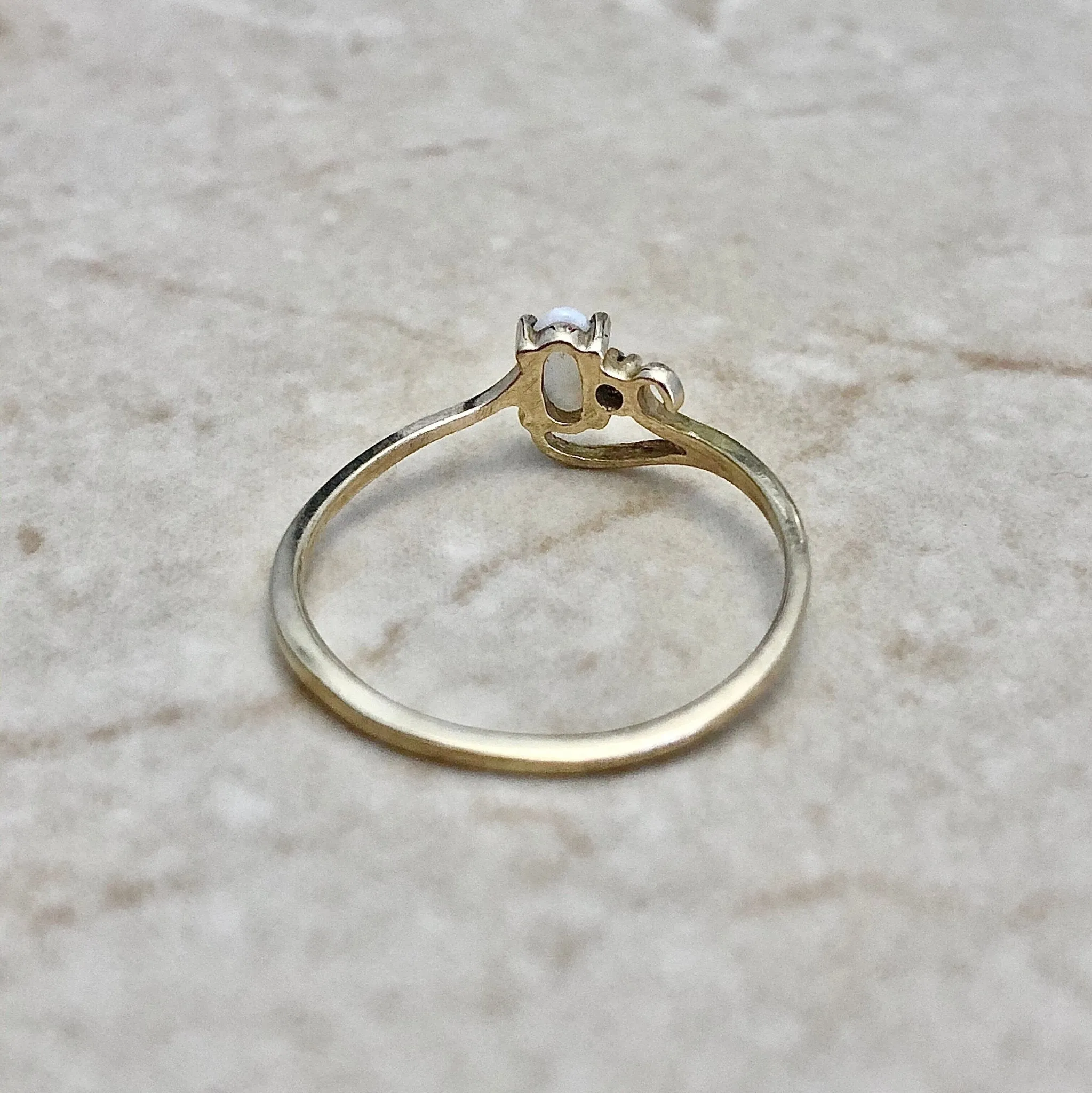 Vintage 10 Karat Yellow Gold Natural Opal & Diamond Solitaire Ring