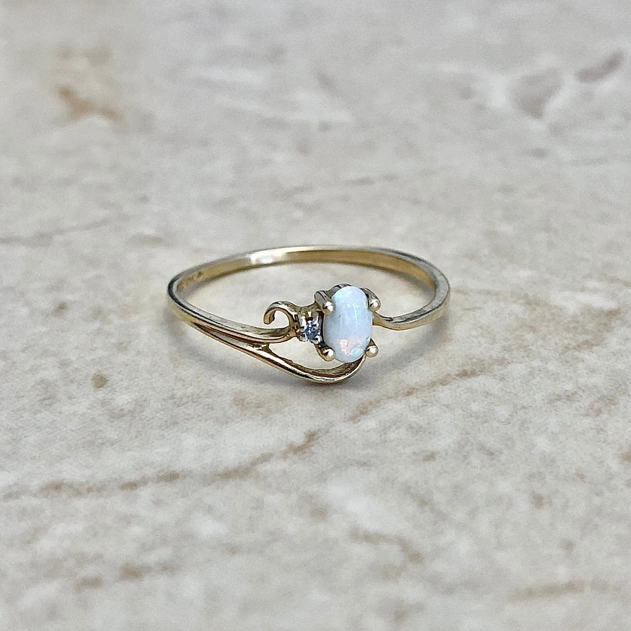 Vintage 10 Karat Yellow Gold Natural Opal & Diamond Solitaire Ring