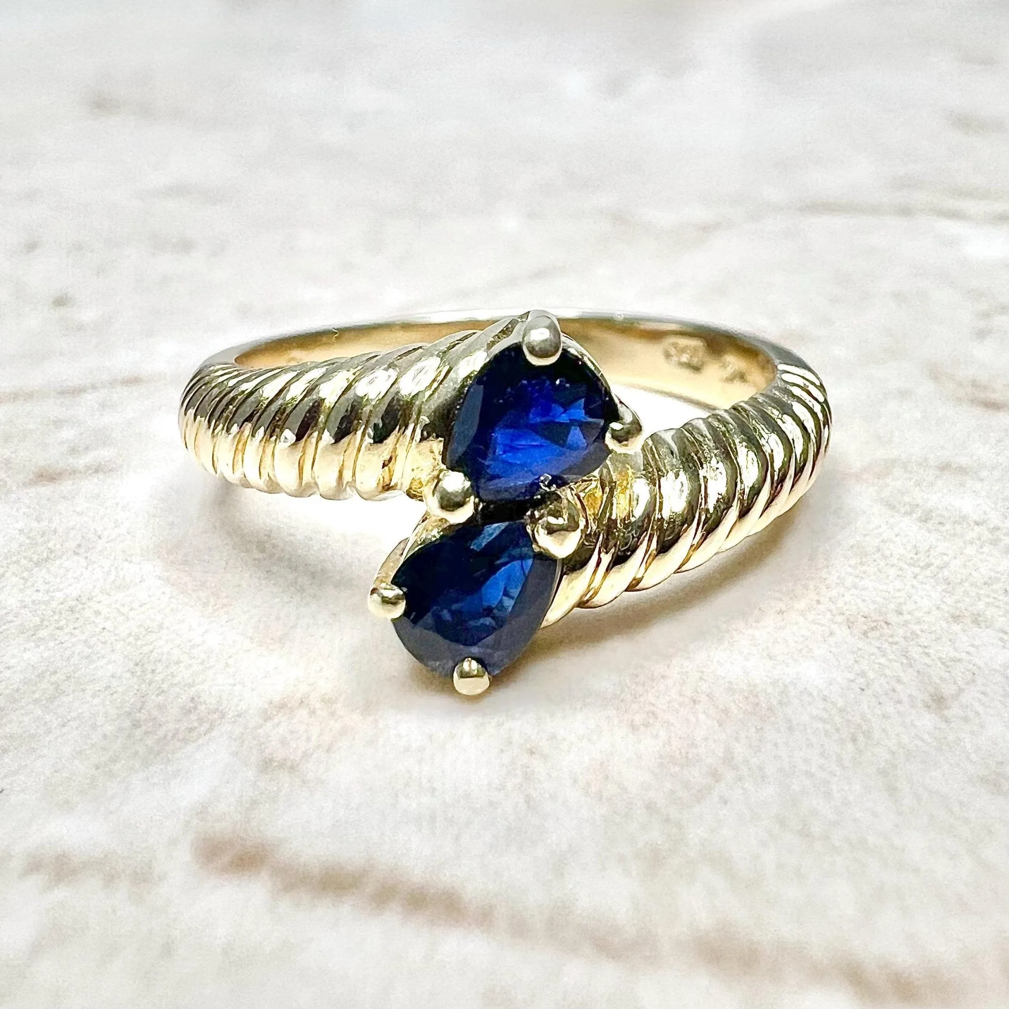Vintage 14 Karat Yellow Gold Natural Blue Sapphire Toi Et Moi Ring