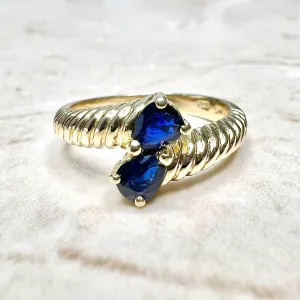Vintage 14 Karat Yellow Gold Natural Blue Sapphire Toi Et Moi Ring