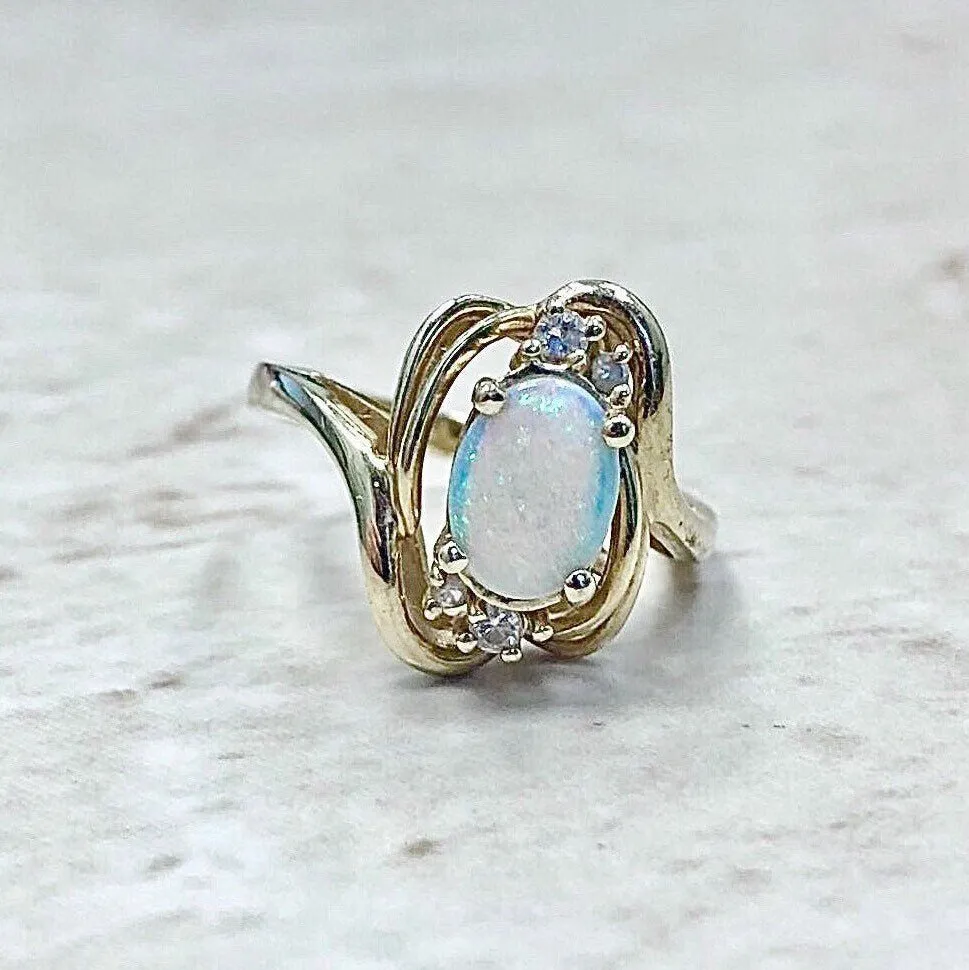 Vintage 14 Karat Yellow Gold Natural Opal & Diamond Solitaire Ring
