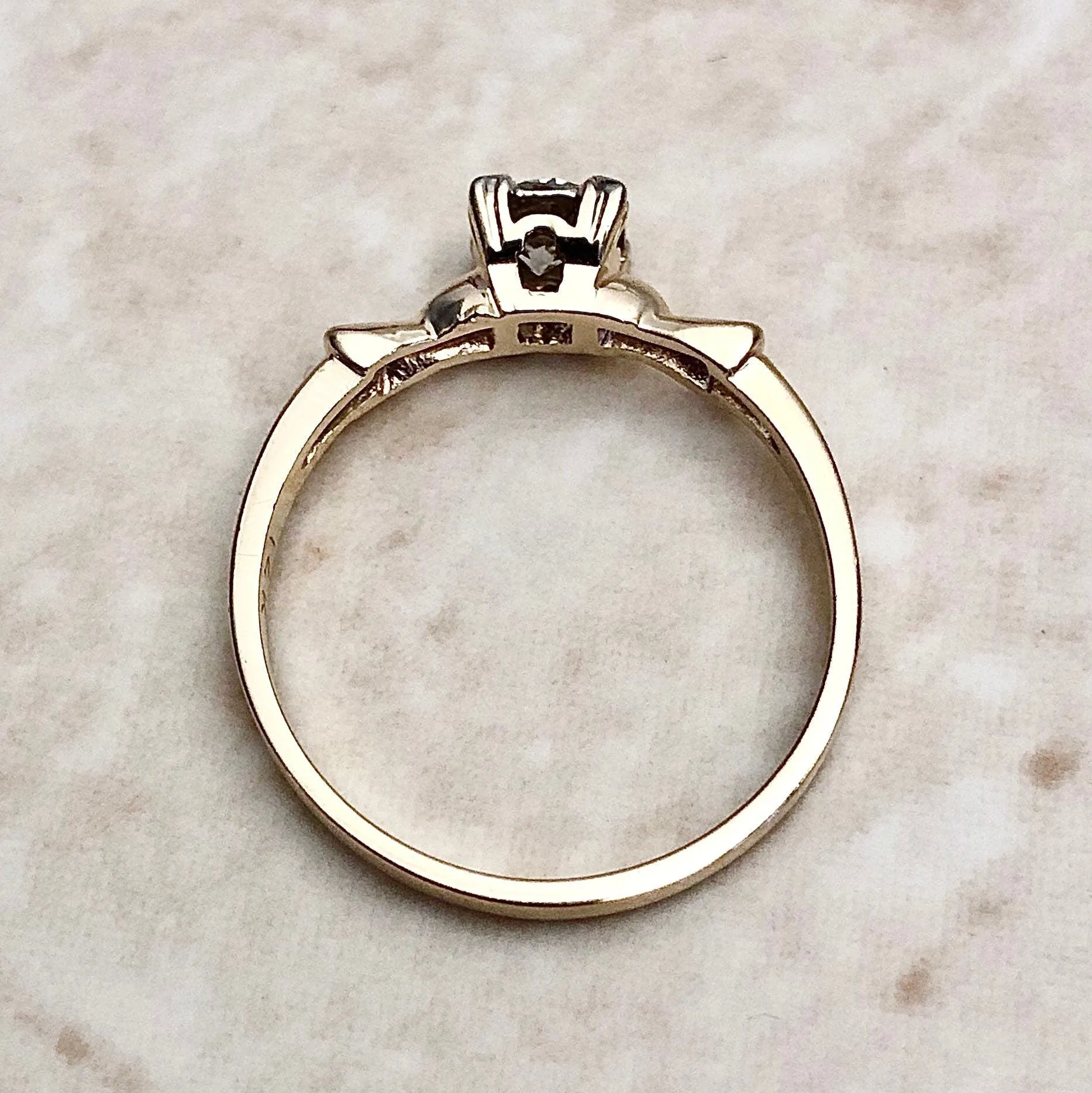 Vintage 1940’s Retro 14 Karat Yellow Gold 0.40 Carat Diamond Solitaire Engagement Ring