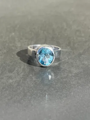 Vintage Blue Topaz and Sterling Silver Ring